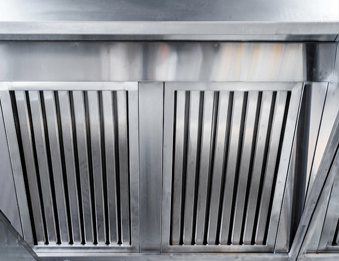 Limpieza de filtros de campanas extractoras en Barcelona para restaurantes, hoteles, hospitales, colegios hostelería en Barcelona