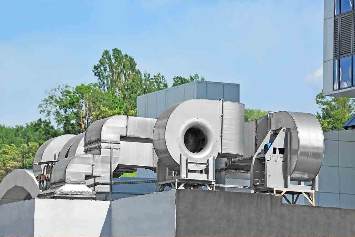 Instalación de sistemas de extracción de humos en Barcelona para restaurantes, hoteles, bares, hospitales, colegios