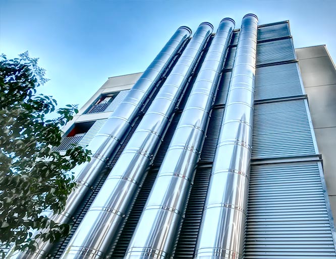 Empresa certificada para instalaciones de tubos EI-30 a medida en Barcelona para restaurantes, hoteles, bares, hospitales, colegios