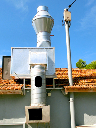 Limpieza de conductos de ventilación según normativa en Barcelona para restaurantes, hoteles, bares, hospitales, colegios
