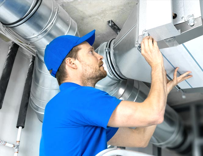 Mantenimiento de instalaciones y  limpieza de conductos salidas humos para restaurantes, hoteles, hospitales, colegios hostelería en Barcelona